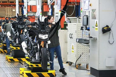 2018年九龍坡區(qū)自主研發(fā)的九大垃圾車產品